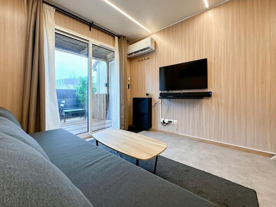 Tiny House Pour 4 A Disneyland Paris Coutevroult Exterior photo
